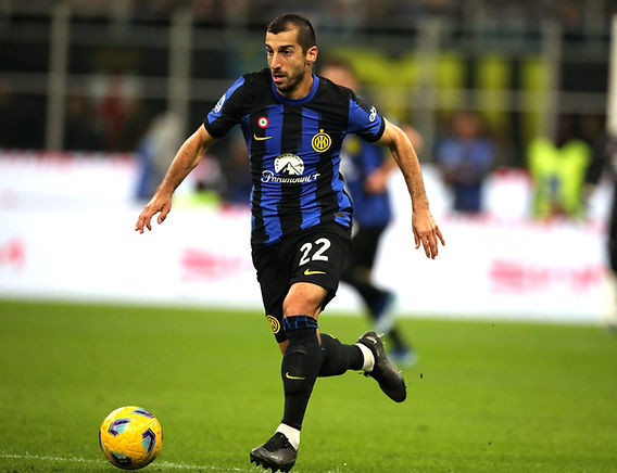 Henrikh Mkhitaryan – Đóng Góp Kinh Nghiệm và Sự Ổn Định Xuất Chúng