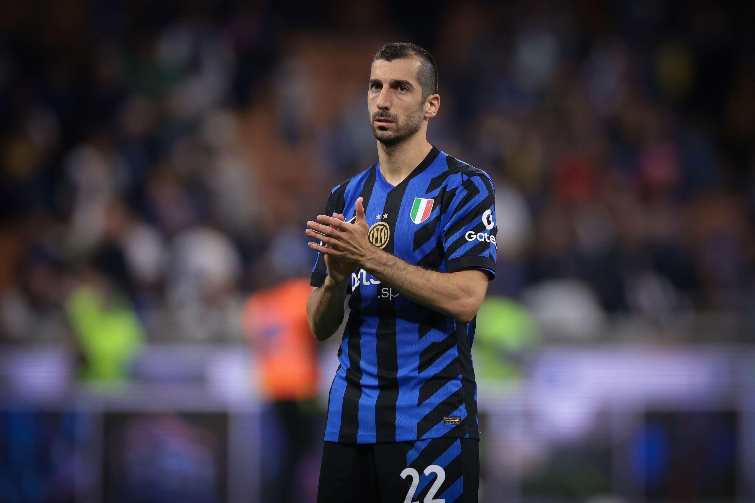 Henrikh Mkhitaryan – Đóng Góp Kinh Nghiệm và Sự Ổn Định Xuất Chúng