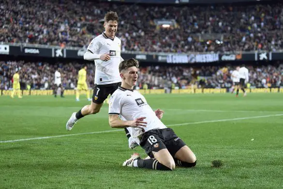 Pepelu Định Hình Tuyến Giữa Valencia – Sự Điềm Tĩnh Và Chắc Chắn