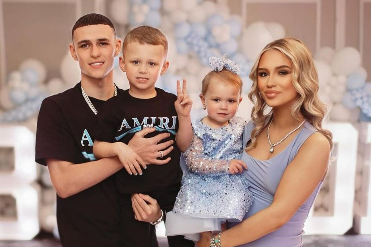 Phát sóng phong cách – Sự trở thành biểu tượng thời trang của Phil Foden